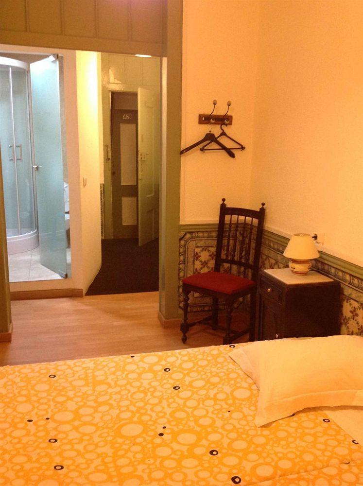 ליסבון New Aljubarrota Guest House מראה חיצוני תמונה