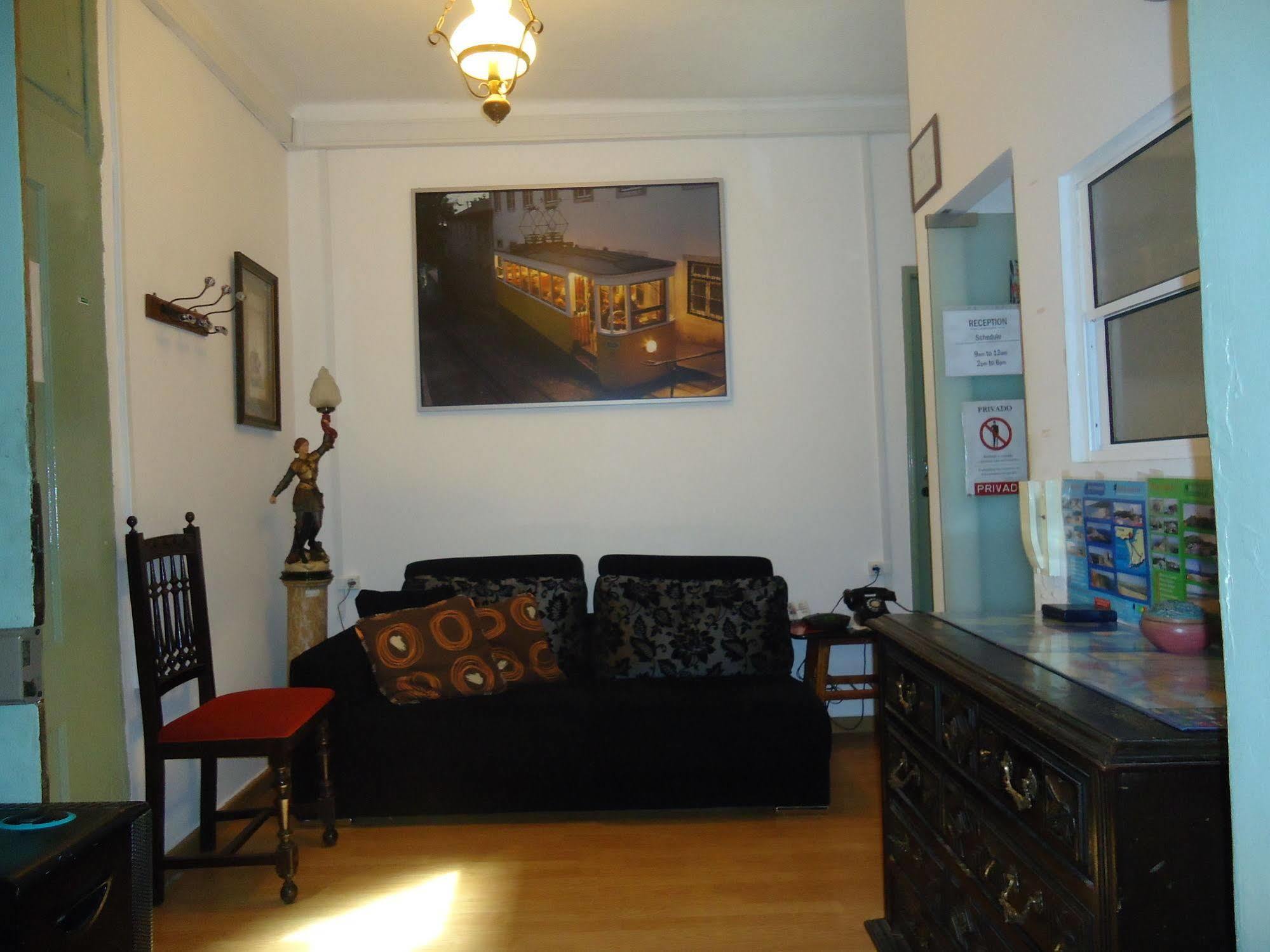 ליסבון New Aljubarrota Guest House מראה חיצוני תמונה