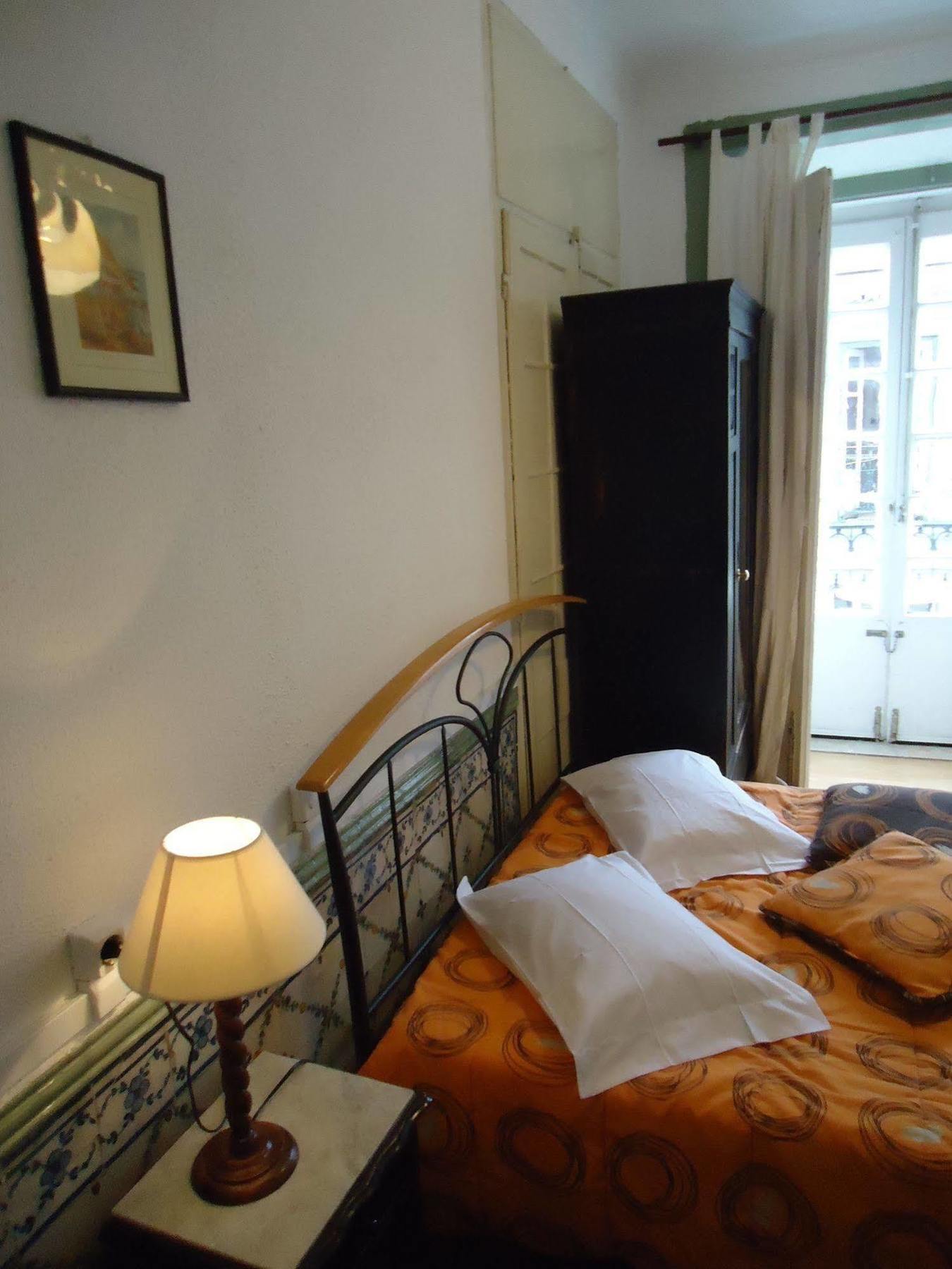 ליסבון New Aljubarrota Guest House מראה חיצוני תמונה